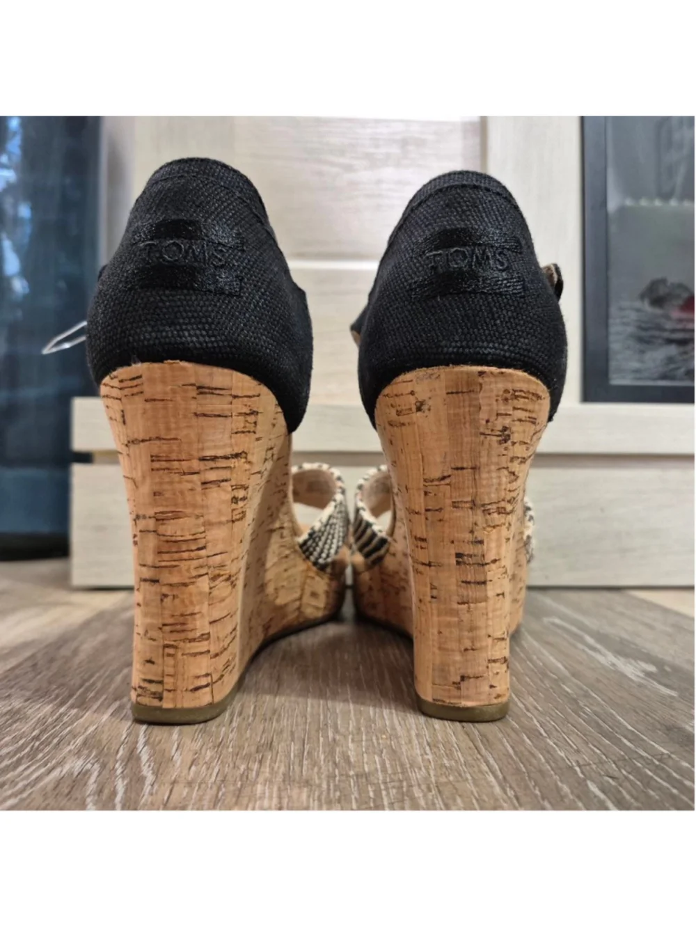 Women's TOMS Black & Beige Cork Wedge Sandals Size 7.5 nwot
